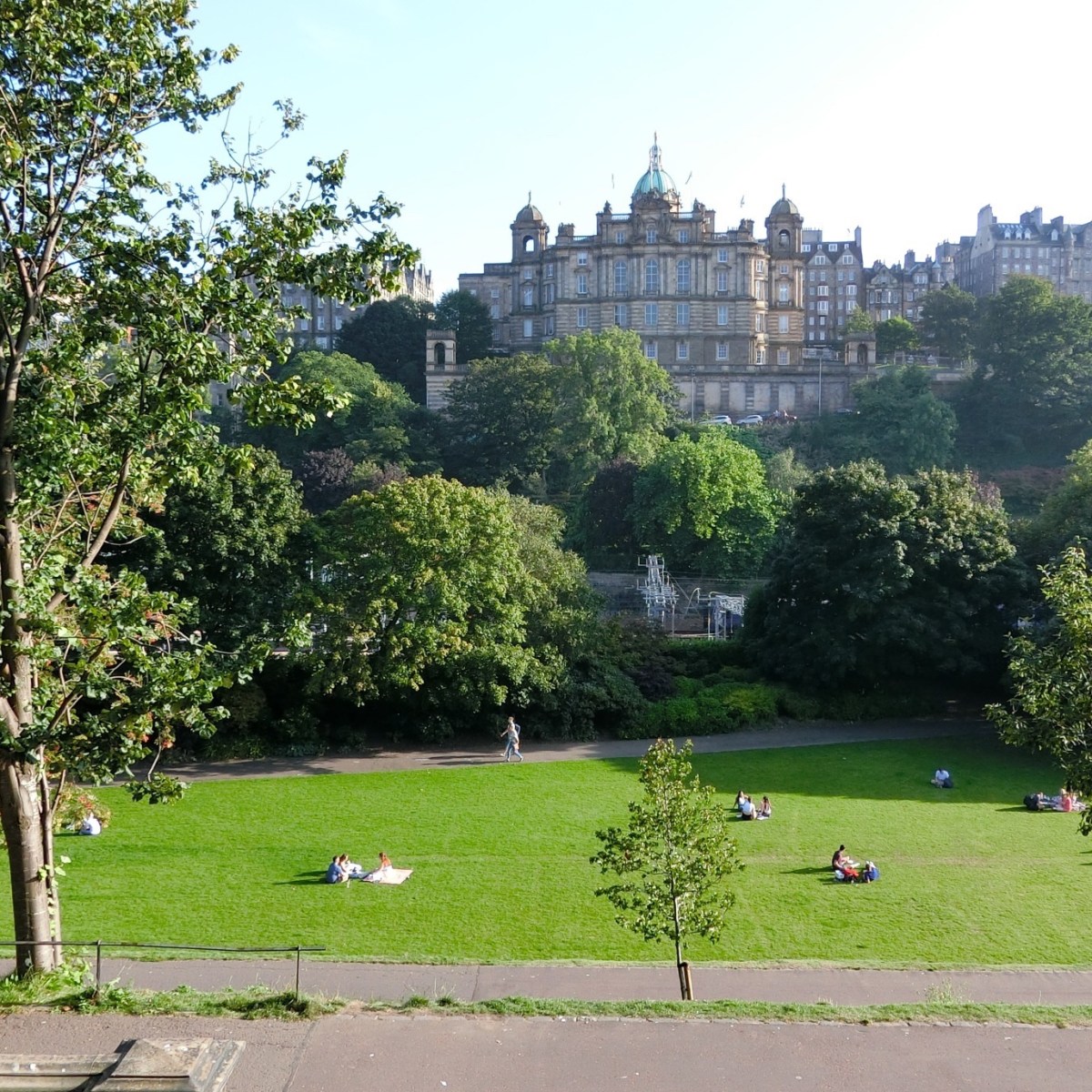 《愛丁堡購物大全》生活用品哪裡買？